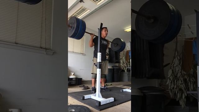 Squat 143 kg. / 315 lbs. x 20 (no belt)