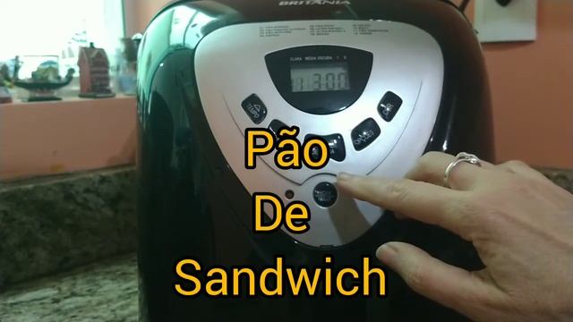 Pão de Batata na Panificadora Multipane 2p da Britânia série e culinária n 47