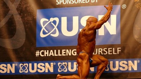 Barny Du Plessis (UK), NABBA Universe 2014 - Amateurs Overall Winner