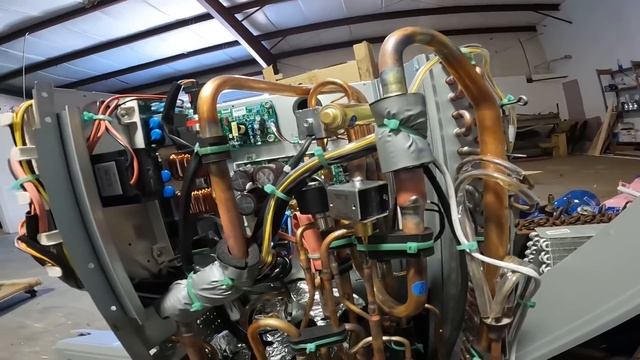 Unboxing Of The Gree Flexx 3 Ton 20 SEER Inverter System