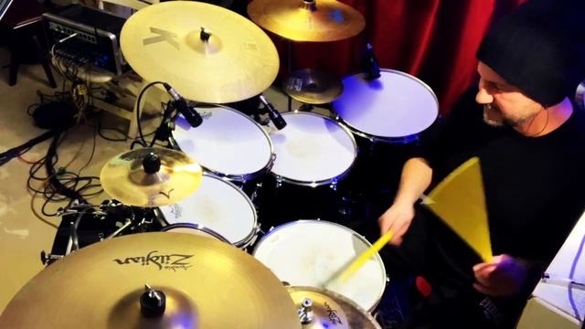 LARI BASILIO - MAN IN THE MIRROR - Drum Cover