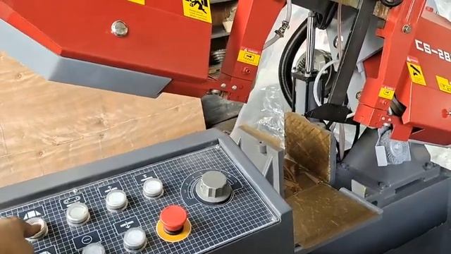 CS 280II semi  automatic band saw machine