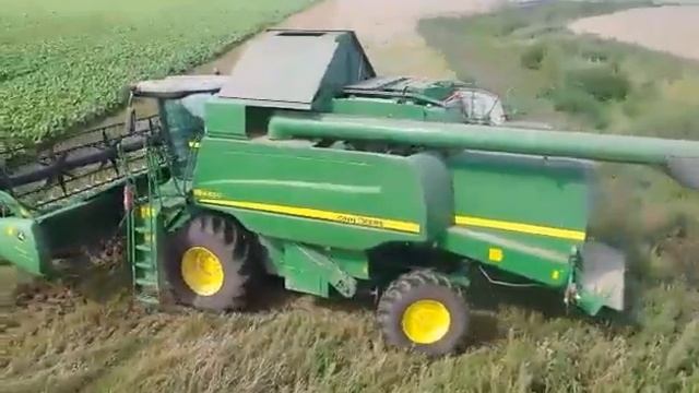 John Deere W650