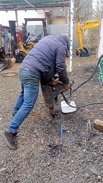 Отбойный молоток на мини-экскаватор продажа