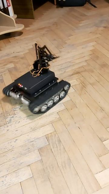 Arduino project for 12V tank with claw