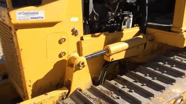 Komatsu D37E review and walk around 864