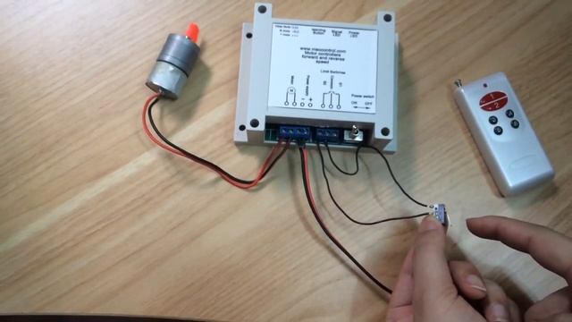 RF Wireless Remote Control switch ,One motor, Forward and reverse,  PWM speed control,