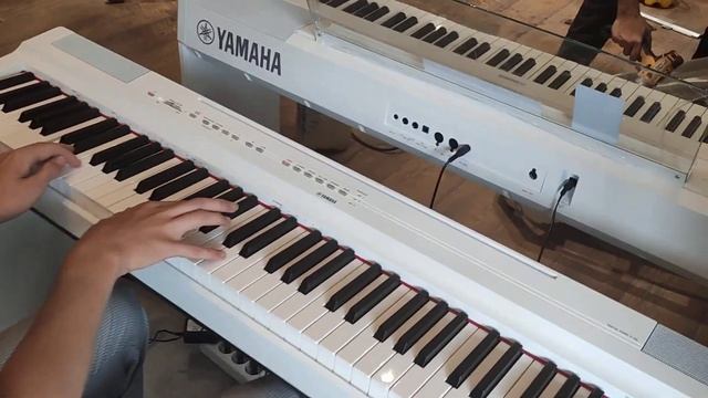 Летающие руки😮 "Blue bugue"