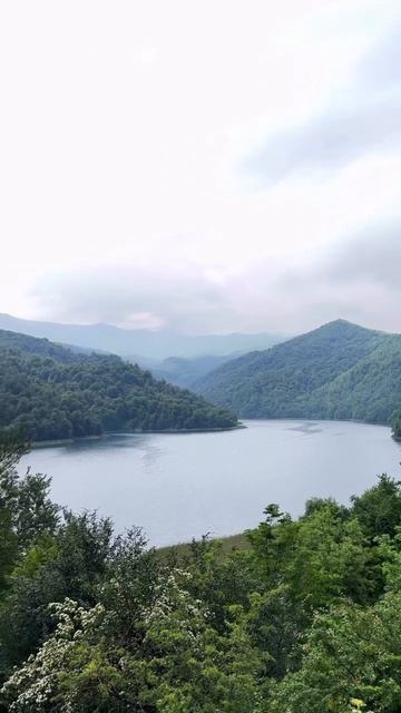 📍Озеро Гёйгель - жемчужина Азербайджана. ❤ 🇦🇿