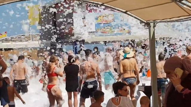 Saturn Palace Resort - Antalya Lara Turkey - Foam Party(2)