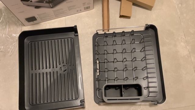 Unboxing Joseph Joseph Extend Steel Expandable dish rack with draining spout #2