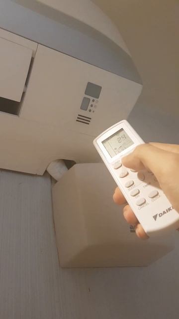 Daikin 2.0hp Airconditioner issue. Cannot switch on / power up. Need help/advice