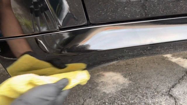 HOW TO QUICKLY AND EASILY REMOVE ROAD PAINT FROM YOUR CAR