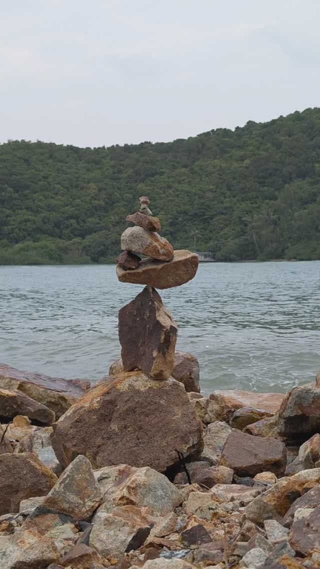 Phangan _ Thailand | Балансировка камней | #shorts | #rockbalancing | #rock #balancing #stone