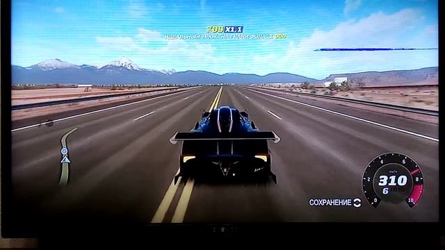 разогнался на Pagani Zonda R до 330км/ч