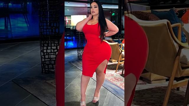 Selene Castle ✅ Plus Size Glamorous Model | Brand Ambassador | BBW | Age | Height | Biography | Wik