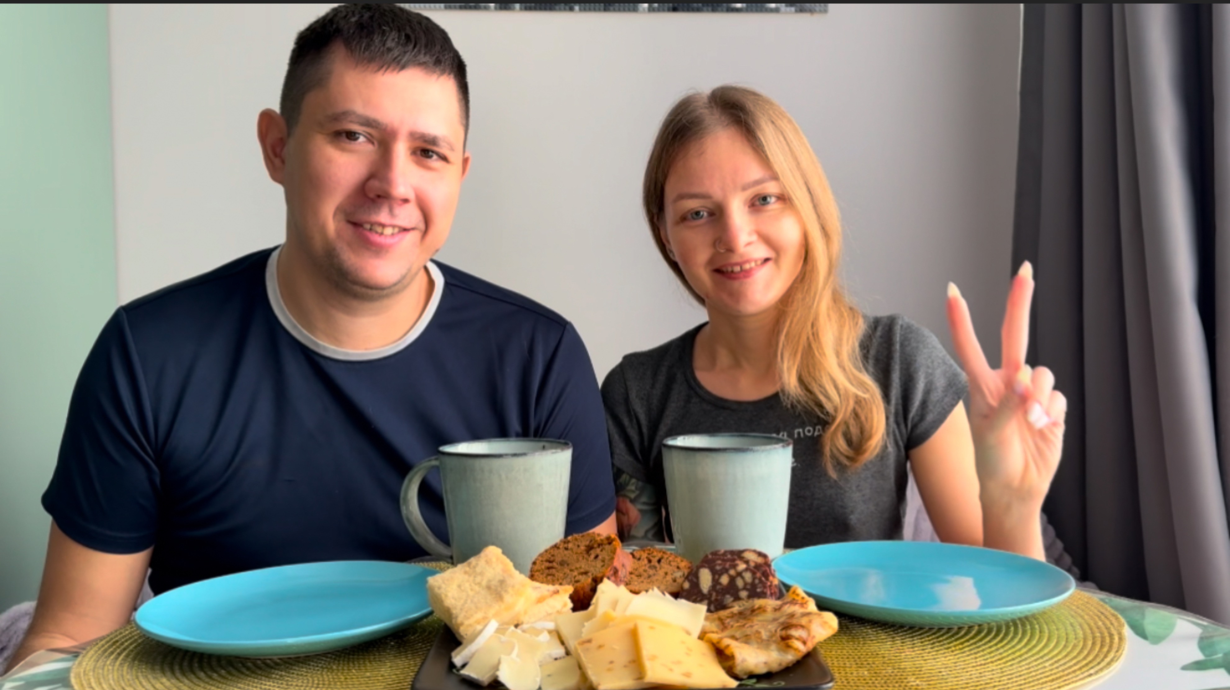 Мини МУКБАНГ🥰На завтрак вкусности от любимой МАМОЧКИ🥹😍