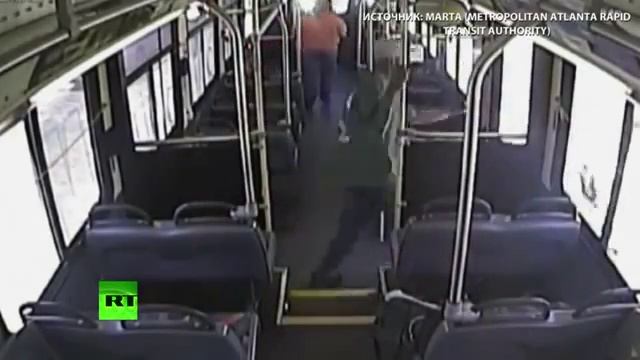 Последние Новости 20 05 2015 В США пассажиры выбежали за секунды до столкновения с поездом