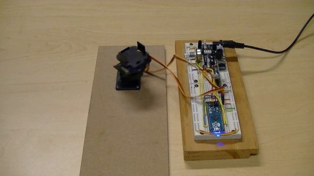 Wireless (RF) Remote Controlled Servo Based Pan/Tilt Using Arduino With Adjustable Position Setting