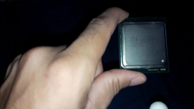 Unboxing Xeon E5 2689.