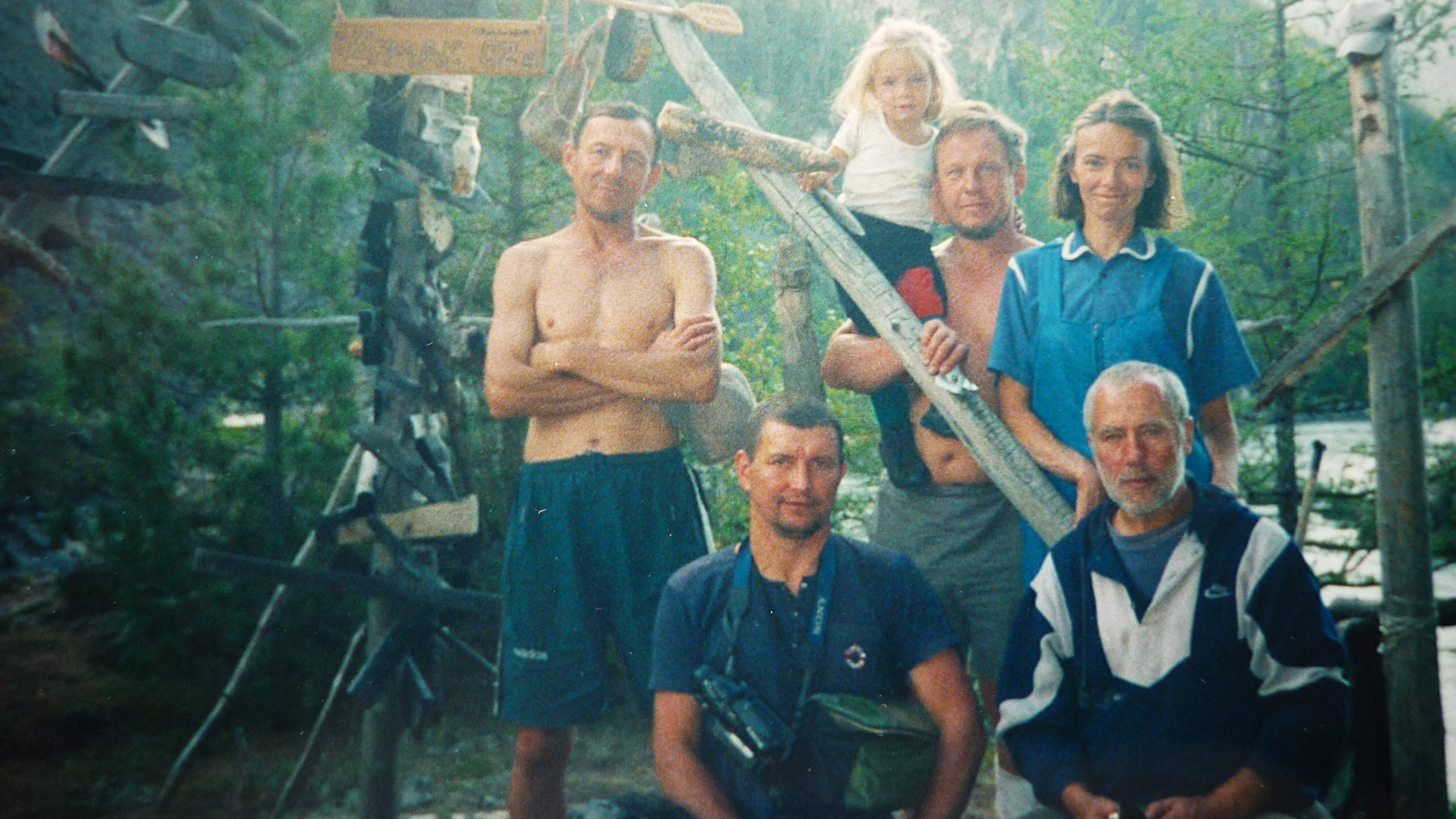05.09.2002г.- р. Кызыл-Хем рядом с горой Зарод - Тыва.