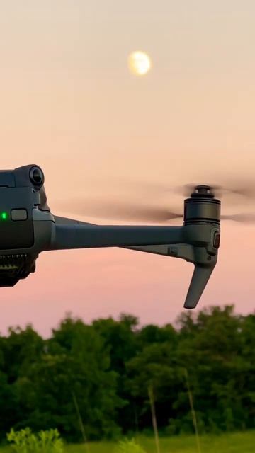 @DJI Mavic 3 and our beautiful 🌝🌝🌝🌝🌝