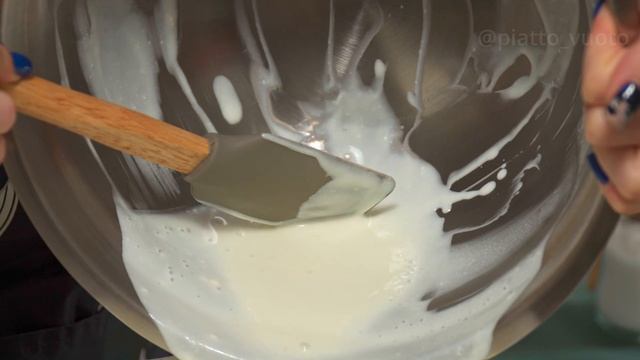 Formaggio spalmabile fatto in casa. Solo 2 ingredienti