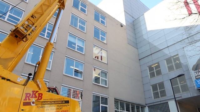 ART LIFT WITH LIEBHERR CRANE | RKB