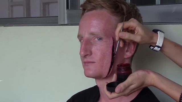 НЕРЕАЛЬНО КРУТОЙ ПРАНК!!! РАНА НОЖОМ В ПОЛ ЛИЦА