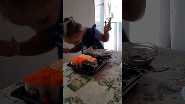 Кушаем суши