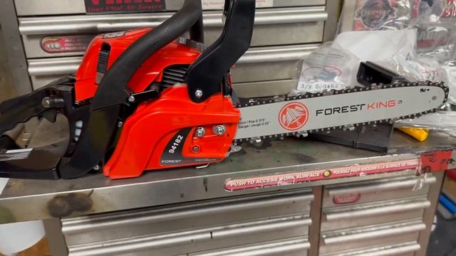 Forest King 40cc Chainsaw - Princess Auto