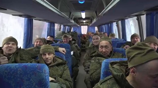 Наши бойцы, вернувшиеся из плена.