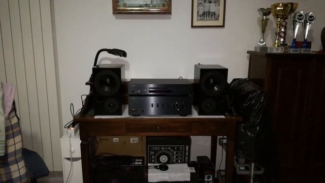 Yamaha A-S 301 + Yamaha A 300 + Audes Maestro 106.