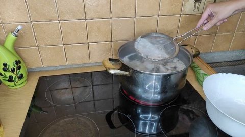 Тушковане м'ясо курки та рибна консерва з додаванням олії , 2 рецепти для автоклава в 1 відео!