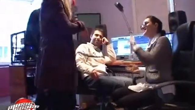 Грубите ласки на Сантра и Кристо