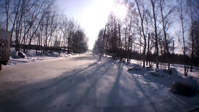 Остановил...рукой!)))
