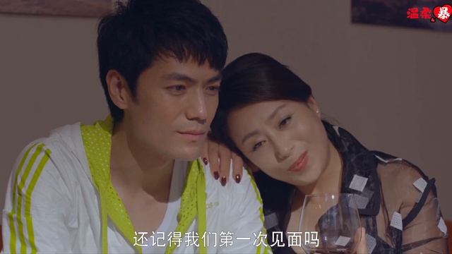 💖皇帝本以爲可以坐懷不亂，誰料富婆動作太猛，一番操作下來皇帝傻眼了！
