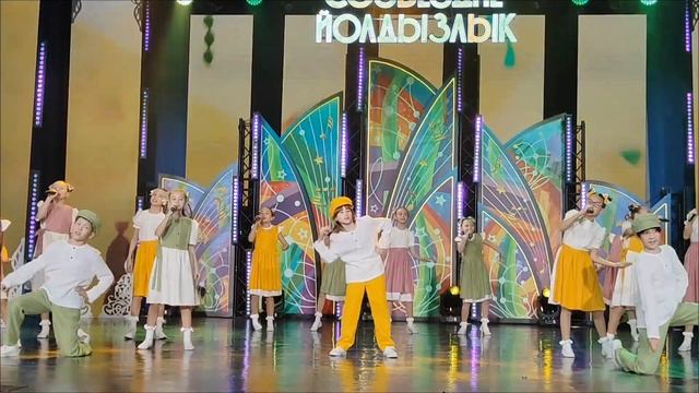 "Песенка о сапожнике" Исп: Вокальный ансамбль "Пёстрая компания" г.Альметьевск. 25.02.2024 года.