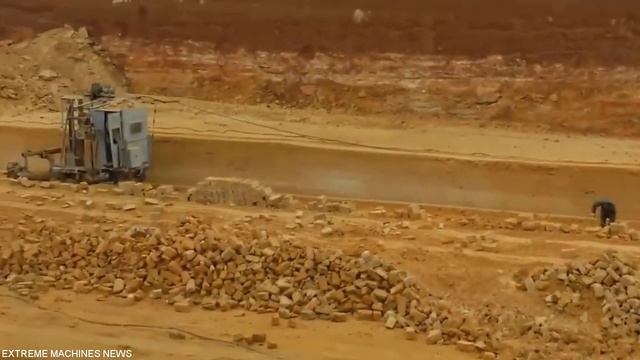WORLDS MOST LARGEST Dangerous Powerful Saw in Action used as Most Extreme Excavator in action