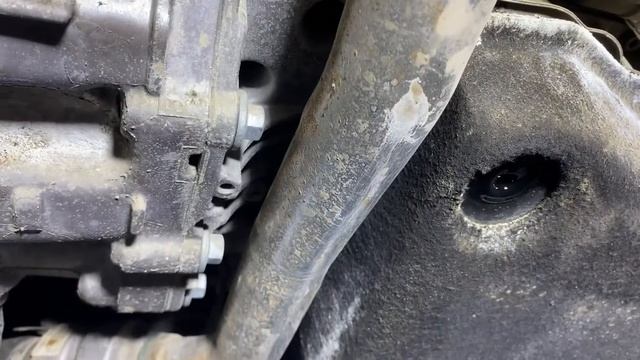 100% тест как определить откуда течет масло. Двигатель или коробка?