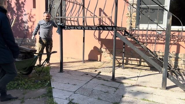 БЕЛАРУСЬ. ВЕСЕЛАЯ СЕМЕЙКА, НАЧАЛА СТРОИТЕЛЬСТВА ДОМА НА НЕТИПИЧНОМ ХУТОРЕ. Ломать не строить!