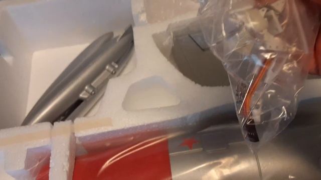 Motion RC Freewing Mig 15, quick unboxing 64mm