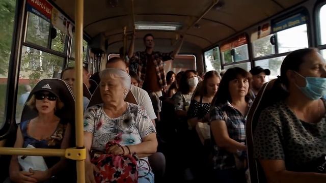 Вам старая дверь нужна?