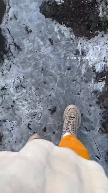 опоздала почему?
