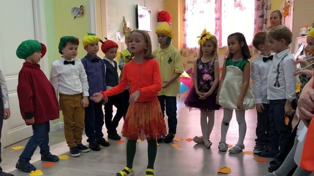 Ева 5 лет Садик стихотворение (29.10.2018)