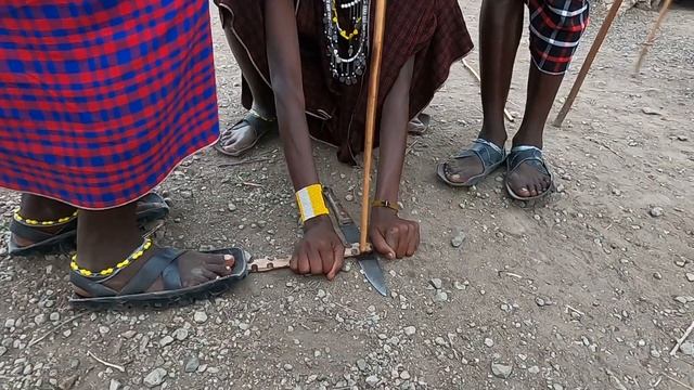 Visit a Maasai Boma, how to start  a fire