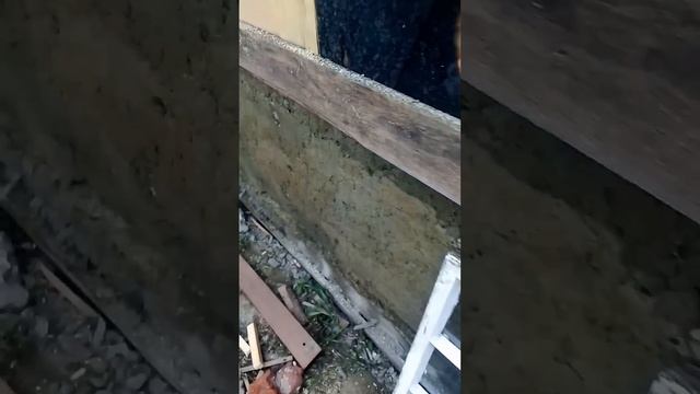 Мастерская из опилок бетона, стройка в полном разгаре