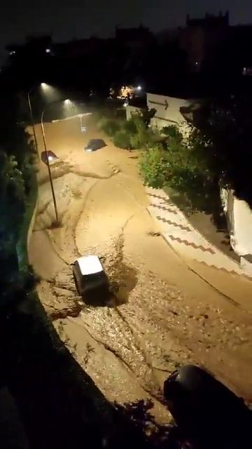 наводнение на улице в Торремолиносе, Малаге, Испания 🇪🇸 (03.02.2025)