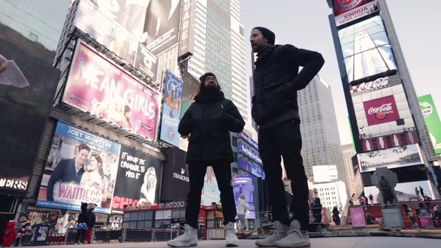 SPRING/BREAK Art Show: Times Square Immersive