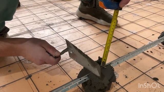 Мокрая стяжка( маяки)